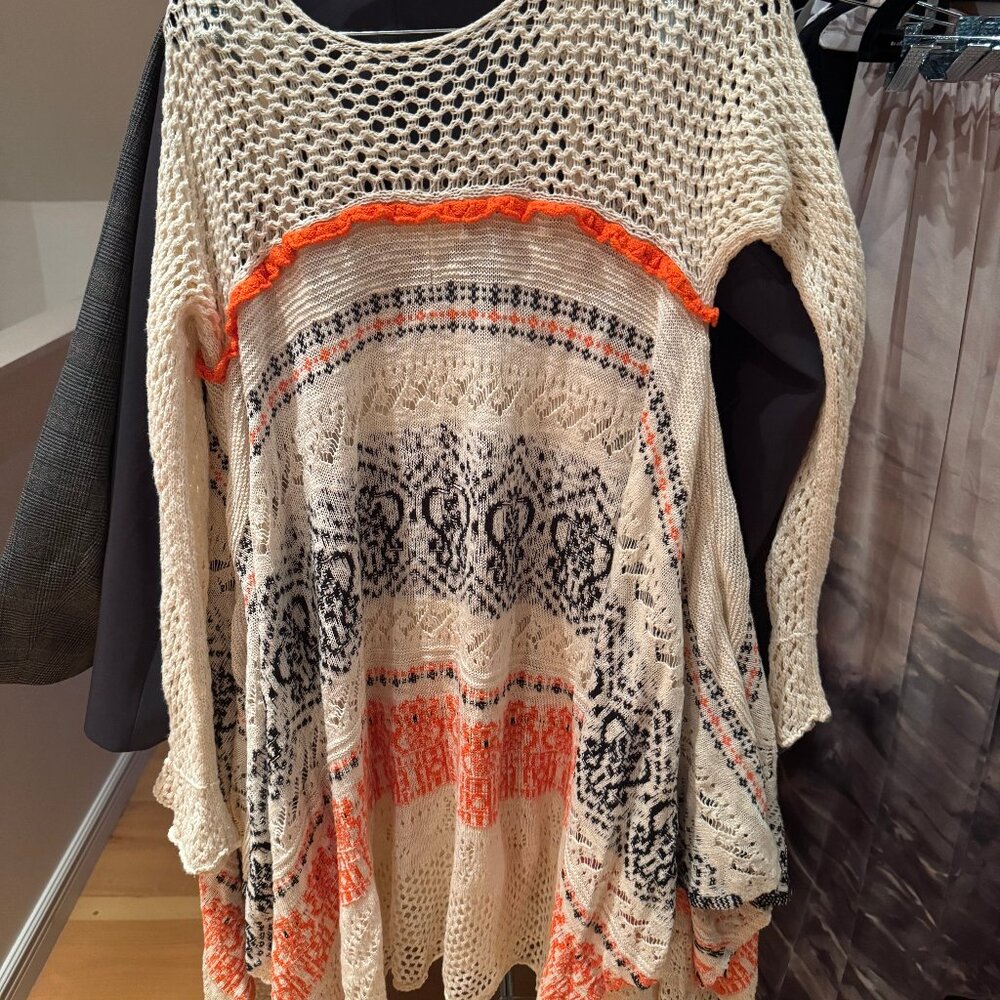 SUPER CUTE ANTHROPOLOGIE SWEATER/TANK - Picture 2 of 3